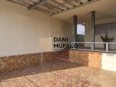 Casa com 3 Quartos para alugar, 200m² no Vila Camargo, Bauru