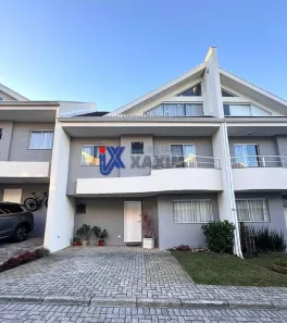 Casa com 3 Quartos para alugar, 140m² no Campo Comprido, Curitiba