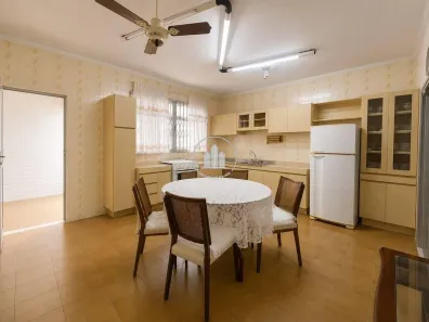 Casa com 3 Quartos para alugar, 200m² no Barreiros, São José