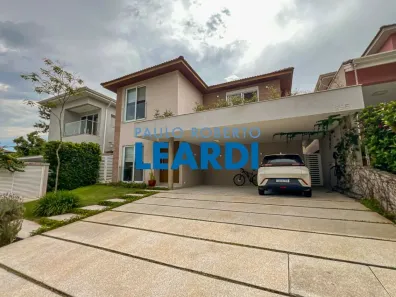 Casa de Condomínio com 4 Quartos à venda, 376m² no Alphaville, Santana de Parnaíba