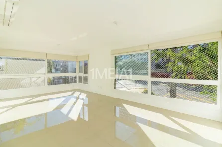 Apartamento com 3 Quartos para alugar, 117m² no Bela Vista, Porto Alegre