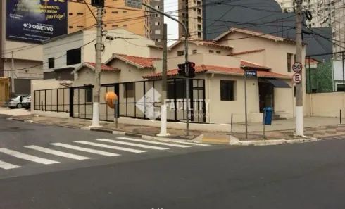 Imóvel Comercial com 5 Quartos para venda ou aluguel, 230m² no Vila Itapura, Campinas