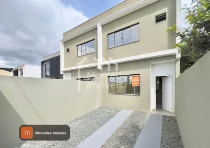 Sobrado com 2 Quartos à venda, 80m² no Santa Regina, Itajaí