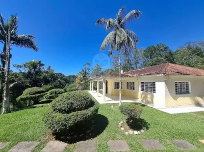 Fazenda/Sítio com 6 Quartos à venda, 1m² no , Juquitiba