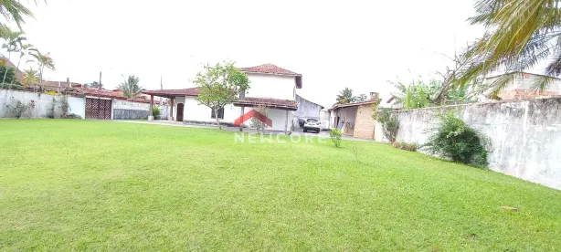 Sobrado com 4 Quartos à venda, 220m² no Jardim Nomar, Caraguatatuba