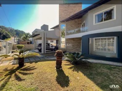 Casa de Condomínio com 4 Quartos à venda, 390m² no Roçado, São José