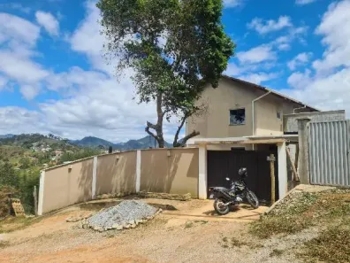 Casa com 2 Quartos à venda, 77m² no Varginha, Nova Friburgo