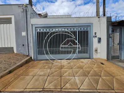 Casa com 3 Quartos para alugar, 10m² no Centro, Marília
