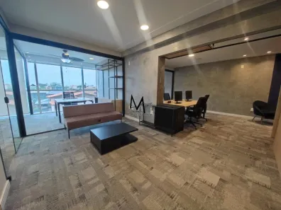 Sala Comercial para venda ou aluguel, 90m² no Rio Tavares, Florianópolis