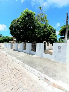 Casa com 3 Quartos à venda, 400m² no Lagoa Nova, Natal
