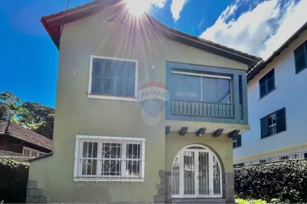 Imóvel Comercial com 6 Quartos para alugar, 260m² no Centro, Petrópolis