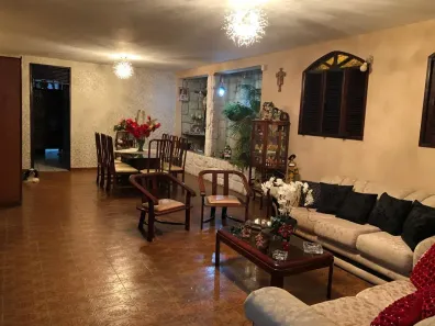 Casa com 6 Quartos à venda, 560m² no Lagoa Nova, Natal