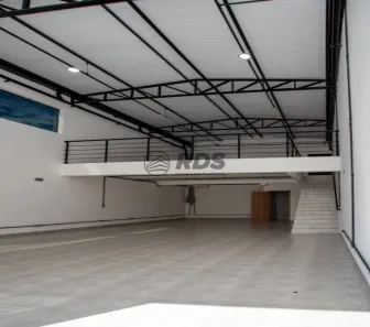 Galpão/Depósito/Armazém para alugar, 194m² no Vila Nogueira, Diadema