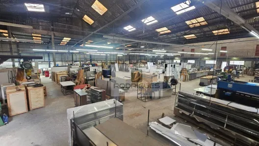 Galpão/Depósito/Armazém para alugar, 1600m² no Conceição, Diadema
