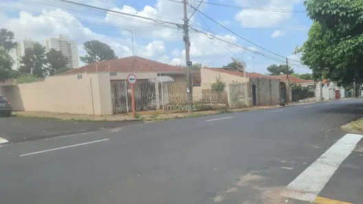 Casa com 4 Quartos à venda, 185m² no Centro, Araraquara