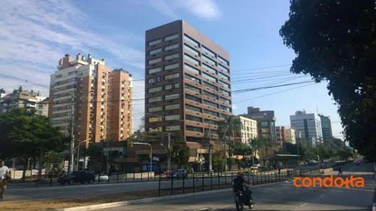 Sala Comercial para alugar, 381m² no Auxiliadora, Porto Alegre