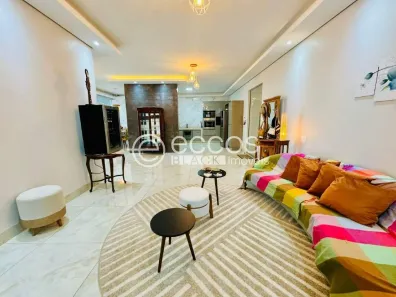 Casa com 3 Quartos à venda, 328m² no Lídice, Uberlândia