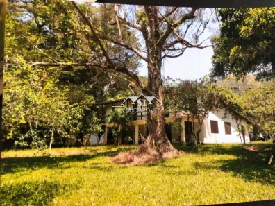 Fazenda/Sítio com 7 Quartos à venda, 300m² no , Areal