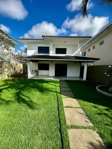 Casa de Condomínio com 5 Quartos para alugar, 250m² no Buraquinho, Lauro de Freitas