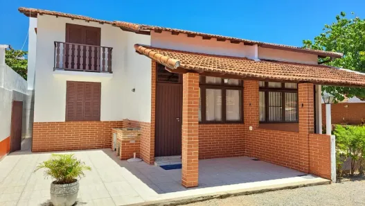 Casa de Condomínio com 3 Quartos à venda, 100m² no Peró, Cabo Frio