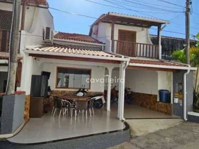 Casa de Condomínio com 3 Quartos à venda, 120m² no Centro, Maricá
