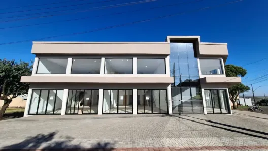 Prédio Comercial para alugar, 140m² no Jardim Diamante, Maringá