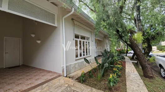Casa de Condomínio com 3 Quartos à venda, 300m² no Chácaras Silvania, Valinhos