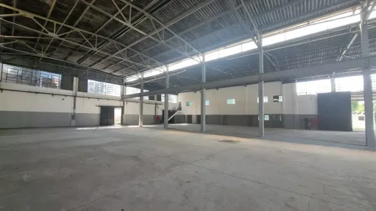 Galpão/Depósito/Armazém para alugar, 2033m² no Jardim Regina Alice, Barueri