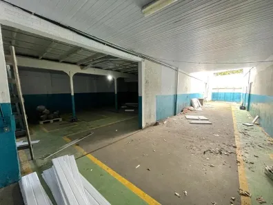Galpão/Depósito/Armazém à venda, 600m² no Imbetiba, Macaé