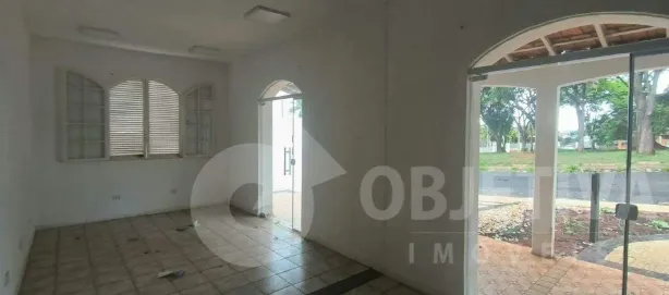 Imóvel Comercial com 4 Quartos para alugar, 100m² no Lídice, Uberlândia