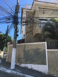 Casa com 4 Quartos à venda, 205m² no Vila Valqueire, Rio de Janeiro