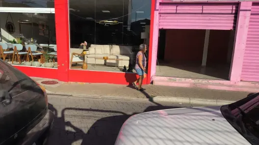 Ponto Comercial para alugar, 65m² no Centro, Rio das Ostras