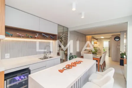 Sobrado com 3 Quartos à venda, 189m² no Sarandi, Porto Alegre