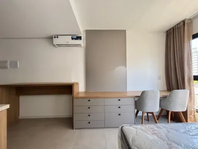 com 1 Quarto para alugar, 40m² no Independência, Porto Alegre