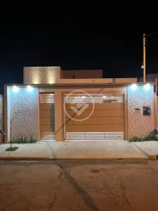 Casa com 3 Quartos para alugar, 142m² no Santa Rosa, Cuiabá