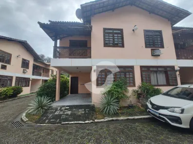 Casa de Condomínio com 2 Quartos à venda, 130m² no Baldeador, Niterói