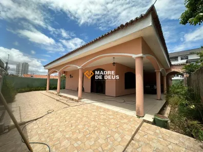 Casa com 5 Quartos à venda, 480m² no Dionisio Torres, Fortaleza