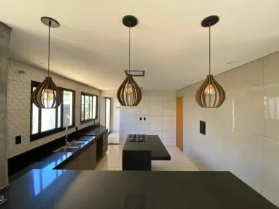 Casa com 3 Quartos à venda, 159m² no Jardim Karaíba, Uberlândia