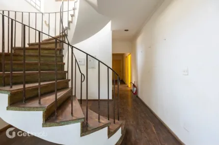 Sobrado com 4 Quartos à venda, 337m² no Sumaré, São Paulo
