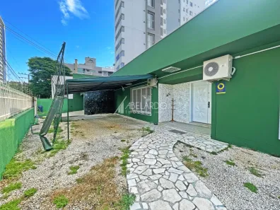 Imóvel Comercial com 4 Quartos para alugar, 240m² no Velha, Blumenau