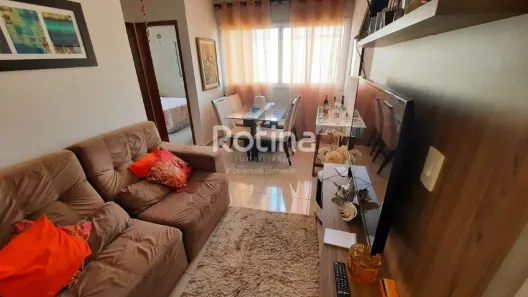 Apartamento com 2 Quartos à venda, 48m² no Segismundo Pereira, Uberlândia