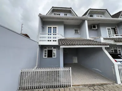 Sobrado com 3 Quartos à venda, 250m² no Cajuru, Curitiba