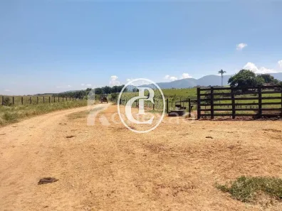 Fazenda/Sítio com 2 Quartos à venda, 249m² no Chácara Marambaia, Caçapava