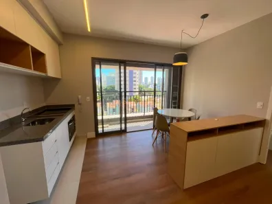 Apartamento com 1 Quarto para alugar, 43m² no Cambuí, Campinas
