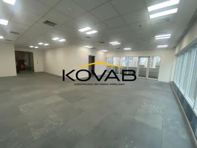 Sala Comercial para alugar, 132m² no Vila Gertrudes, São Paulo