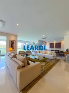 Apartamento com 5 Quartos para venda ou aluguel, 367m² no Tamboré, Santana de Parnaíba