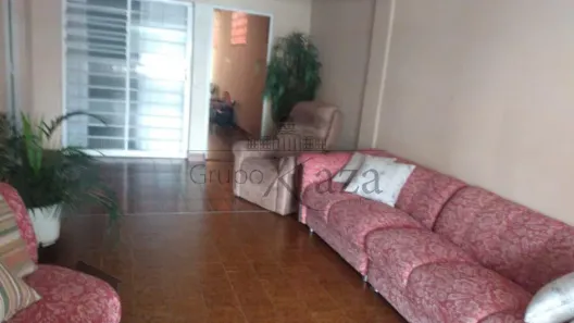 Imóvel Comercial com 3 Quartos à venda, 185m² no Bosque dos Eucaliptos, São José dos Campos