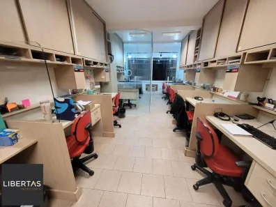 Sala Comercial com 1 Quarto à venda, 42m² no Passo da Areia, Porto Alegre