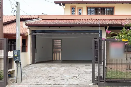 Casa com 4 Quartos à venda, 300m² no Cavalhada, Porto Alegre