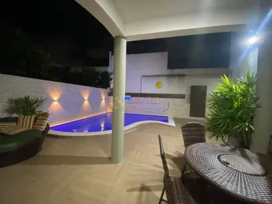 Casa com 5 Quartos à venda, 495m² no Candelária, Natal